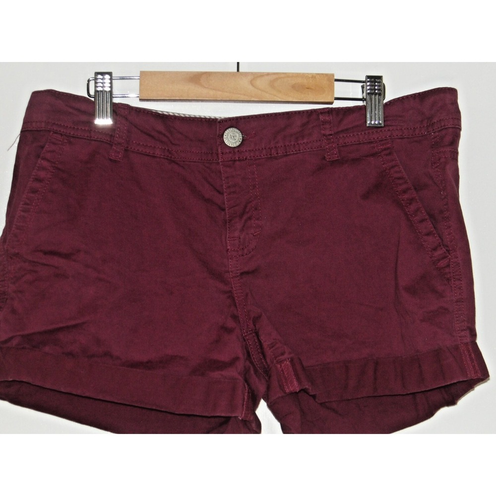 Aeropostale Low Rise Shorts Womens Size 8 Dark Burgundy Hot Pants/ 32" x 3"